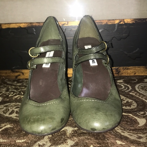 👠American Eagle Heels H25 - Picture 1 of 4